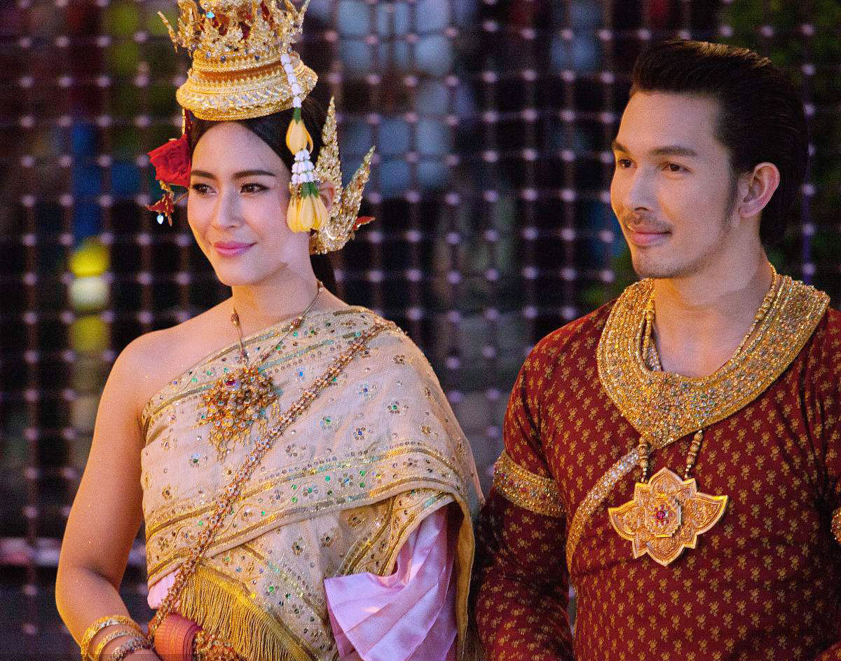 穿泰国民族服装论好看,你不得不服英拉!大可拿