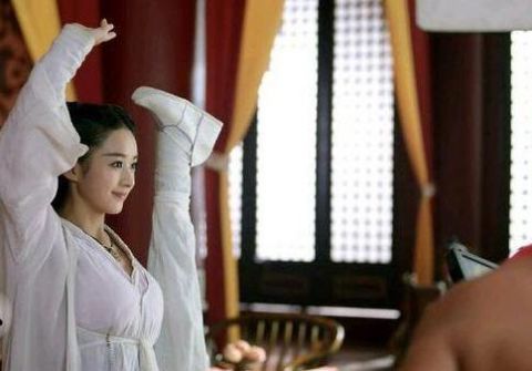 影视剧穿帮镜头,太搞笑,笑的肚子疼,赵丽颖太敬