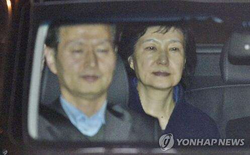 朴槿惠被押往看守所画面曝光 朴槿惠被押往看守所画面曝光