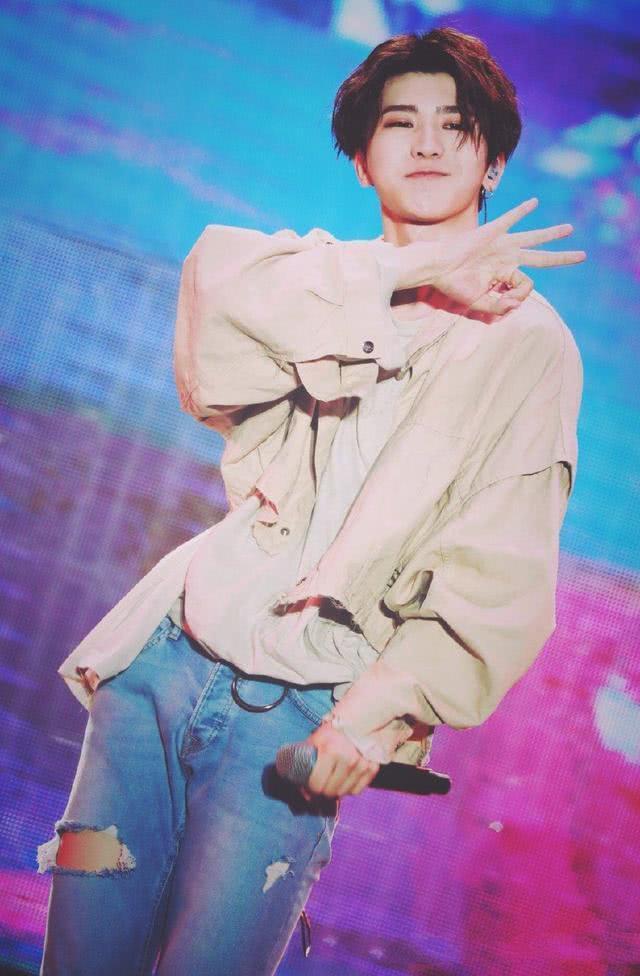 赵丽颖终于出山!出演新剧疑将与蔡徐坤组CP,网