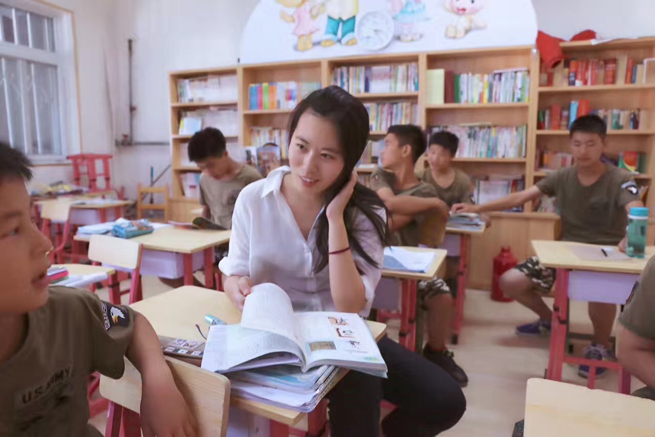 “中国梦 义工情”——北京最美慈善义工侯佳欣 “中国梦 义工情”——北京最美慈善义工侯佳欣