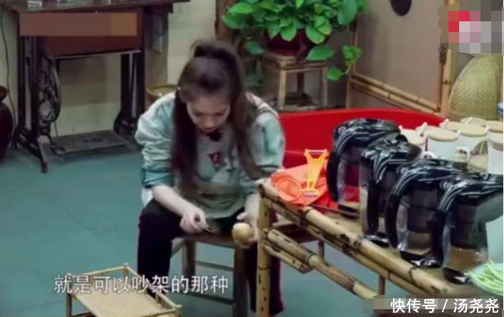 黄磊询问戚薇的丈夫是不是韩国的, 她的回应让