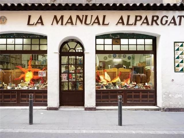 去西班牙旅游,买什么纪念品好呢?