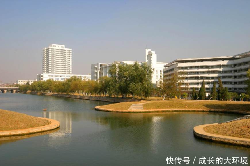 分数超过二本线几分,这几所大学真的可以捡漏