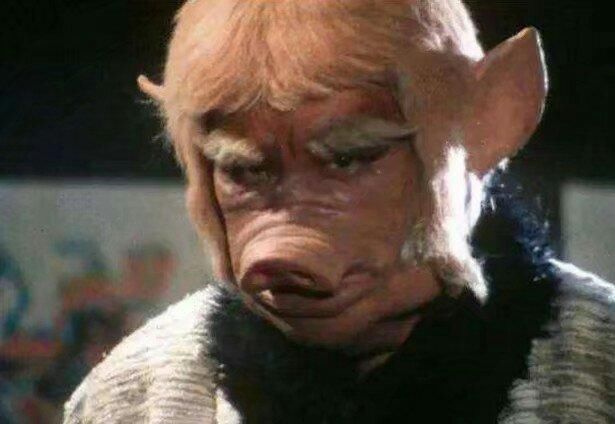 这猪八戒有点吓人,还是中国82版的《西游记》中由马德华饰演的猪八戒