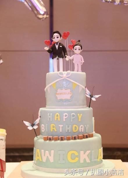 杨幂女儿小糯米四岁生日,大幂幂罕见谈女儿日