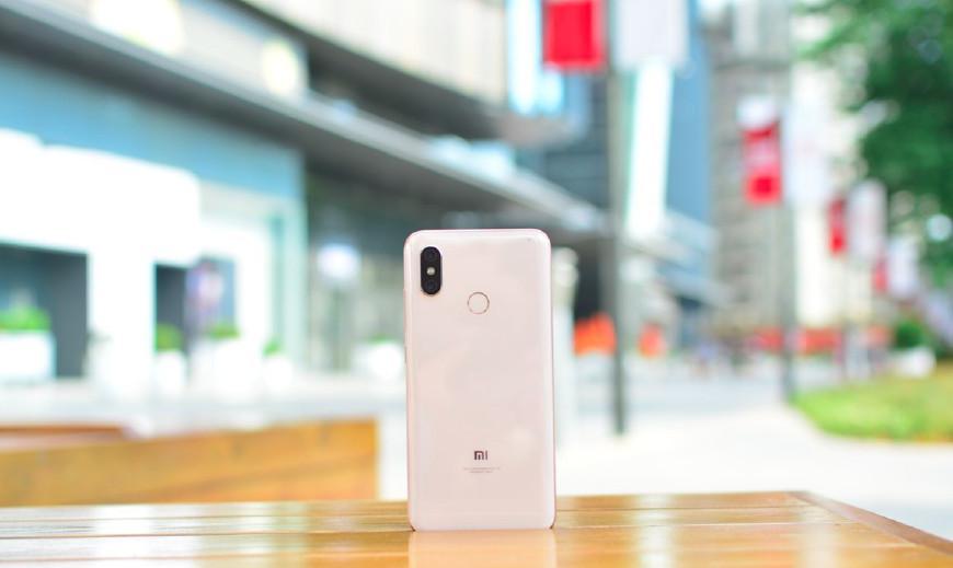 小米8卖2699元贵了?小厂商正在采购骁龙845