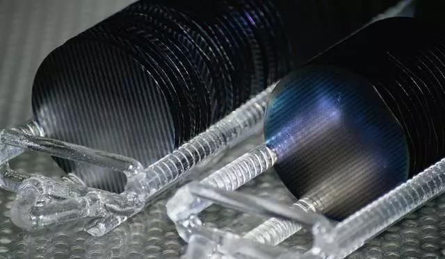 国产12英寸芯片用大硅片量产成功,突破国外芯