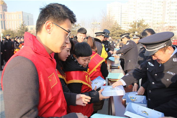 朔州市公安局开展反恐怖普法宣传活动