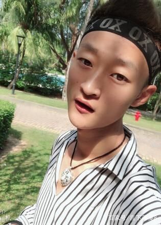 快手上一夜成名的4大网红,嘟嘟姐上榜,最后一