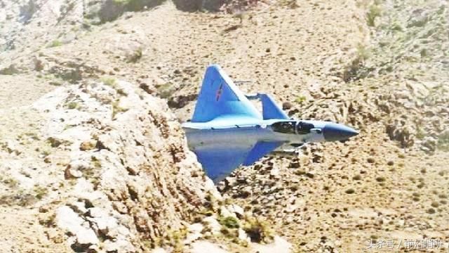 官方披露一重磅消息,中国用最新型战机替换二