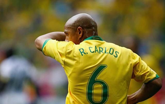 近20年最强的世界杯冠军,02巴西无可挑剔,大小