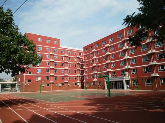 走进高考成绩一枝独秀的保定市同济中学