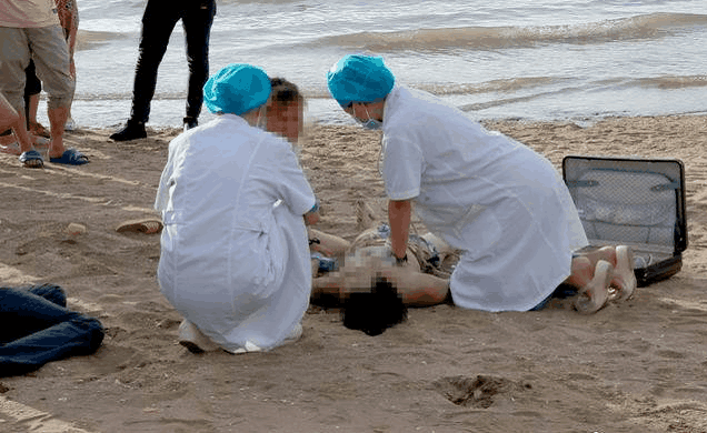 悲剧! 广西北海海滩又一名学生溺水身亡, 家属