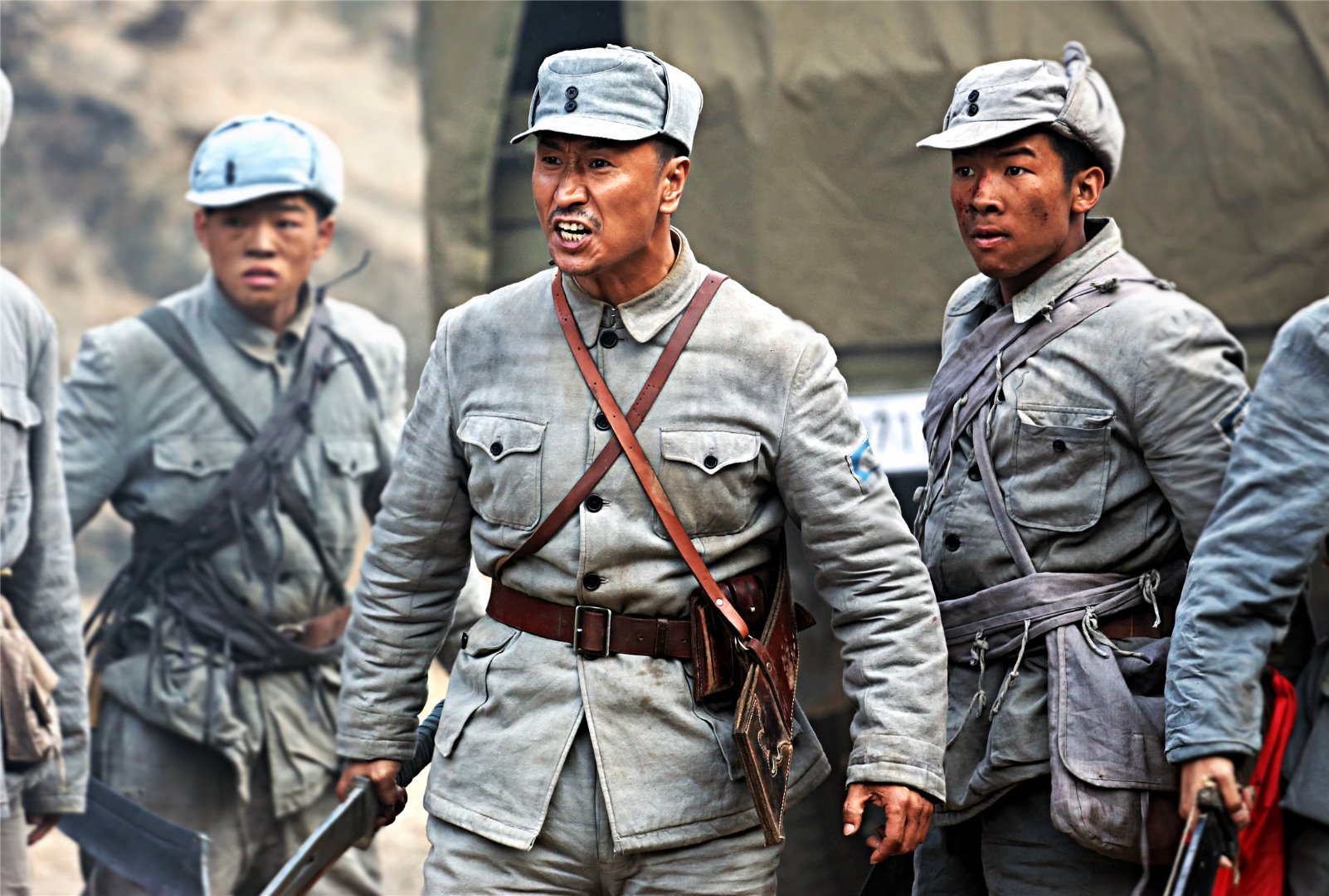 《东风破》由著名导演杜修斌执导，张笑君、小张铎、牛丽燕、梦楠领衔主演，刘小锋友情出演，张光北、赵亮等实力派演员倾情加盟，共同倾力打造一部充满热血、战斗、友情和爱情的抗日热血传奇。