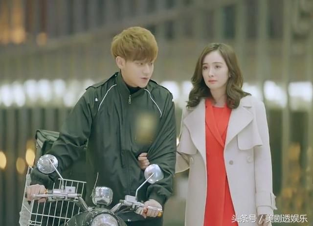 杨幂《谈判官》聚餐尴尬,黄子韬微笑面对真实