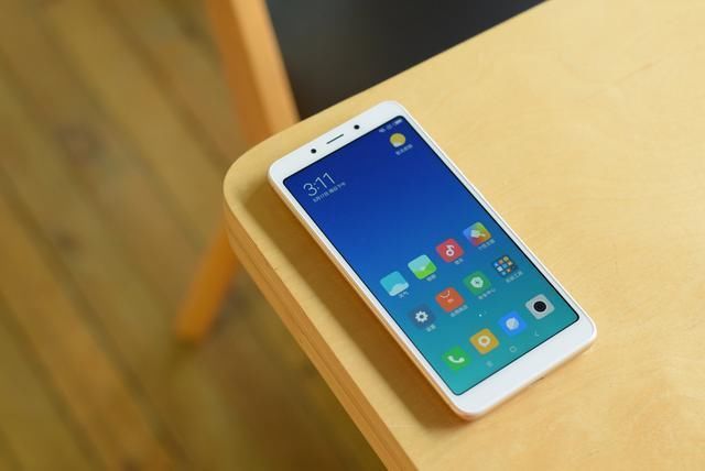 红米6A上手体验:便宜好用的百元机,再次诠释雷