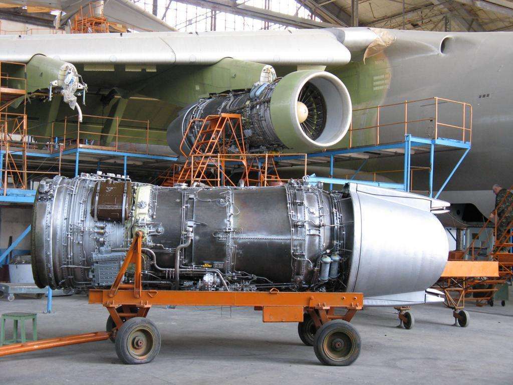 J85涡喷发动机图片
