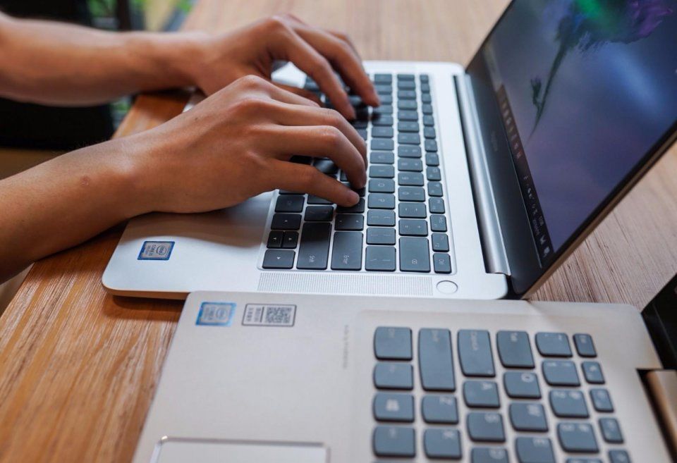 荣耀笔记本VS联想小新,不到 5K 的高性价比笔