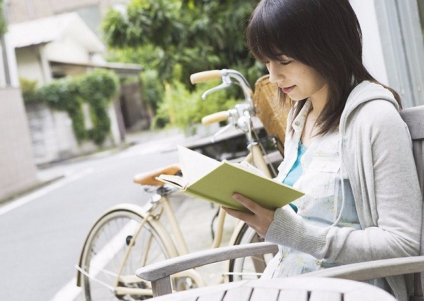 我看的书多,骂人从来不带脏字