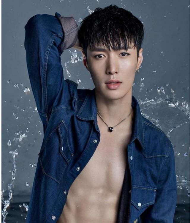 九大明星真名大比拼,王俊凯原名好萌,赵丽颖改