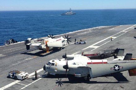 为什么航母会发展出斜角甲板?看后你就明白了