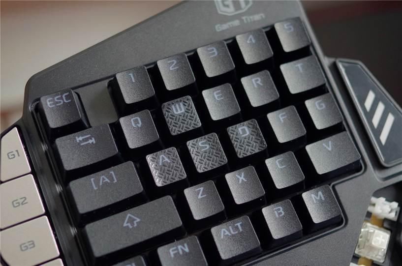 手机变电脑:多彩T9X单手吃鸡机械键盘,让吃鸡