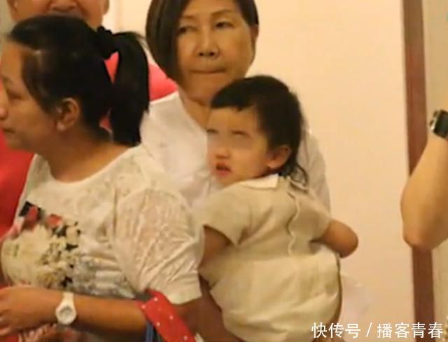 刘恺威杨幂女儿照片曝光,小糯米不像爸爸不像