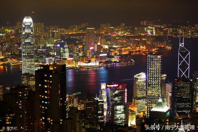 香港普通人一个月工资有多少?看了这样的工资