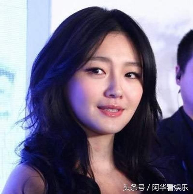 女星中明明一把年纪了但看起来还是非常的年轻,这可能要归功于她们