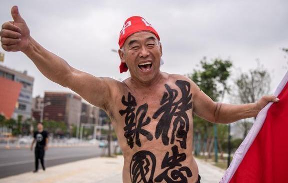 国安将创新历史:准备引入两名归化球员,有外援