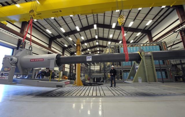 中国电磁炮舰上试验成功!发明火药的中国或将