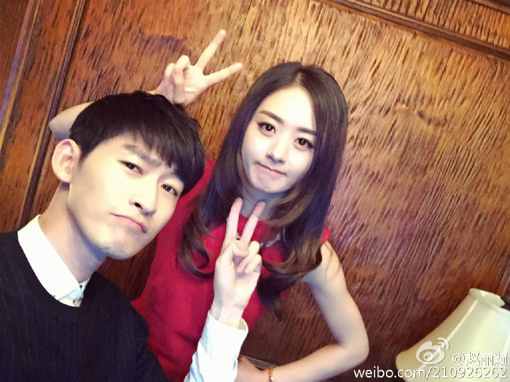 赵丽颖和男神们的私下合影 你觉得和谁最搭cp感最强