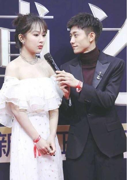 杨紫几天前秀恩爱,忽然分手,张一山回应,脑补5