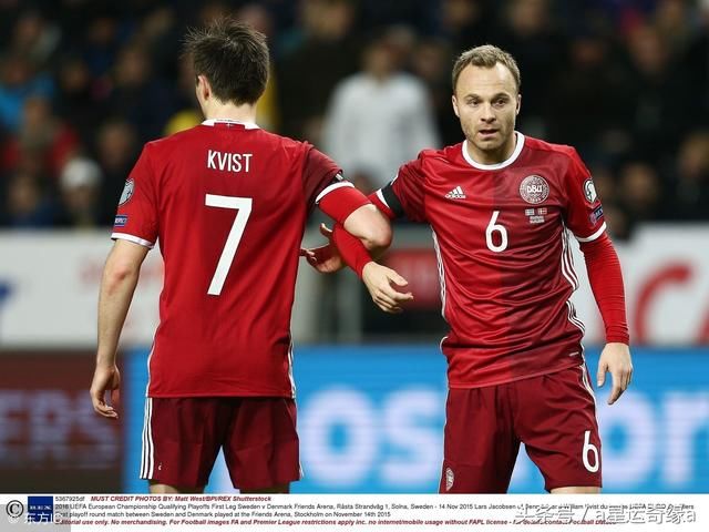 世界杯:两队公开踢假球引球迷不满,球迷呼吁