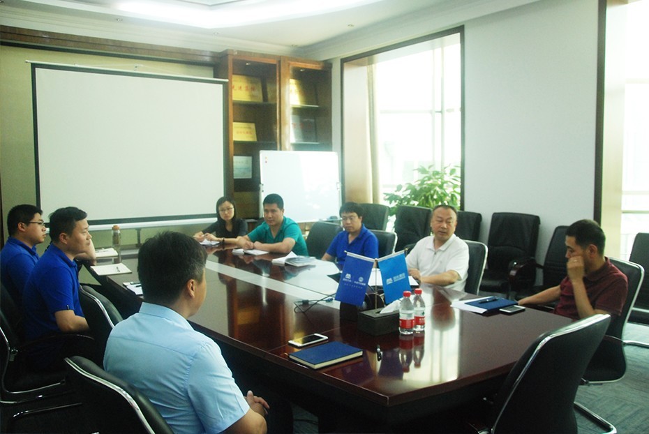 中进租赁开展如何激发广大干部积极性、主动