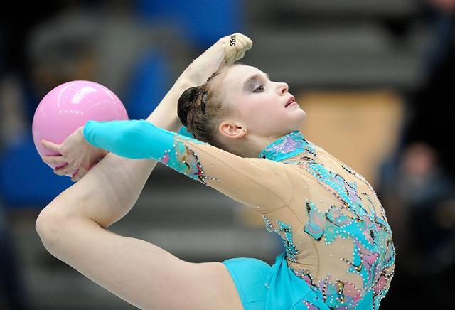 然而近年来，由于白俄罗斯发展与发达国家相比，还是有点落后，所以白俄罗斯美女外流的现象也日趋严重，几年前，为此总统卢卡申科甚至亲自下令，对本国美女像熊猫一样保护，限制美女“出口”，以保护美女这种“国家战略资源”。