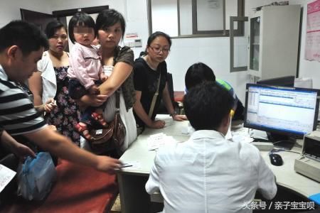 宝宝六个月还不会翻身,医院检查确诊脑瘫,医生