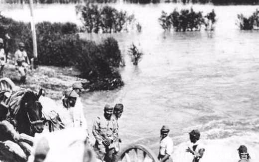 抗战时蒋介石炸开黄河花园口大堤到底淹死多少