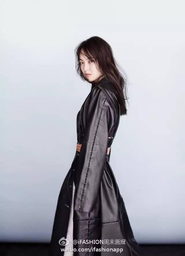 唐嫣上杂志封面身穿皮衣显得英气十足 恋爱之后造型多变
