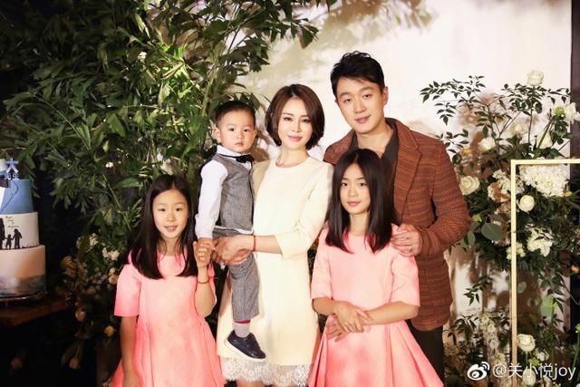 黄磊二女儿,陆毅二女儿,佟大为二女儿,差别一目了然!