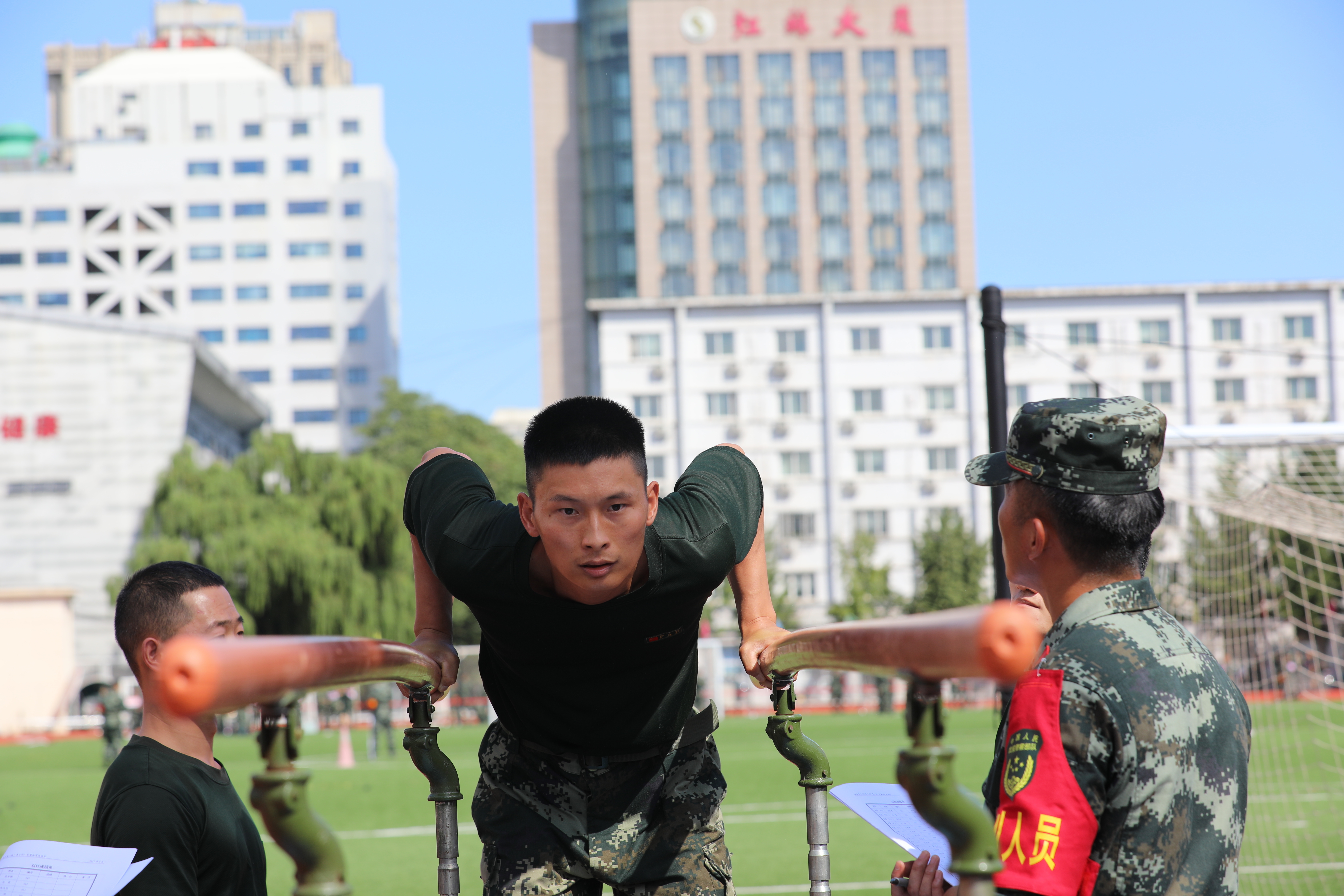 直击|武警官兵"勇士杯"军人运动会