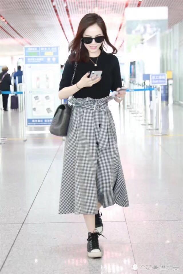 骂完范冰冰之后马蓉现身北京机场,网友:目标已