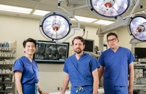 美国年薪工资最高的六种职业 外科操刀医生能
