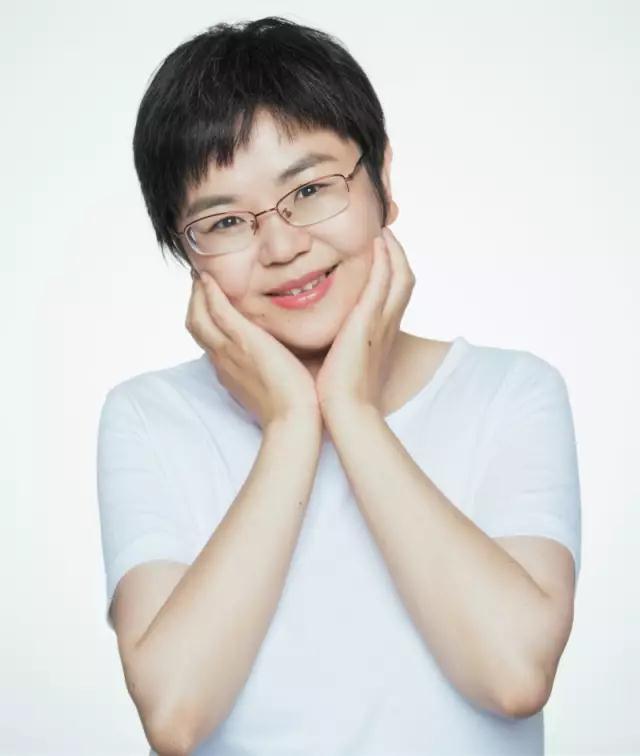晓丹(编号:108)一个热爱生活热爱广播的节目主持人,已经主持节目17年