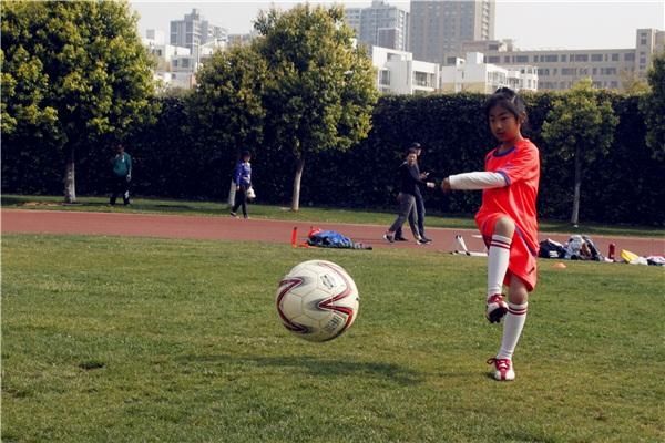 昆明少儿足球训练日志(三)前锋跑位要诀 你造吗