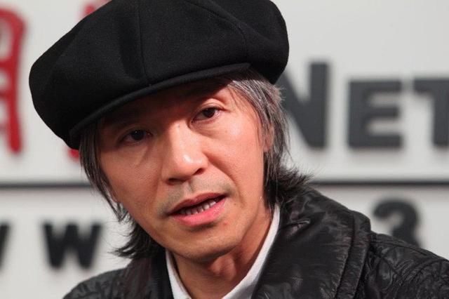 周星驰老了,黎明老了,郭冬临老了,只有他52岁活