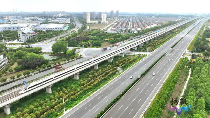 京沪高速公路沂淮淮江段扩建工程建成通车，其中扬州段……
