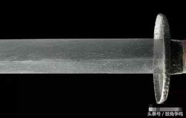 拿着现代冷兵器穿越古代,武器水平照比古代如