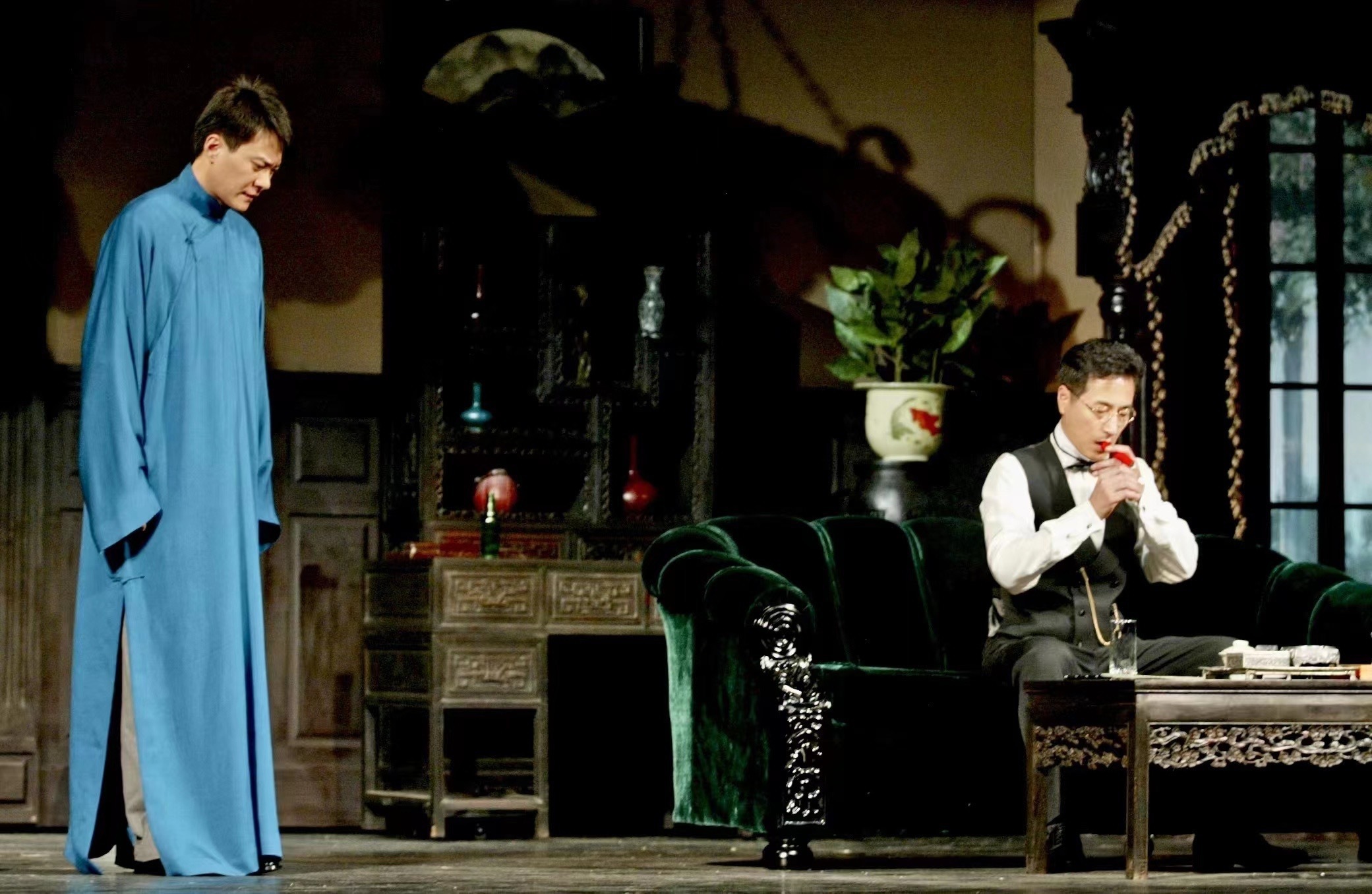 北京人艺建院70周年放送经典剧目杨立新龚丽君回忆《雷雨》排演故事 北京人艺建院70周年放送经典剧目杨立新龚丽君回忆《雷雨》排演故事